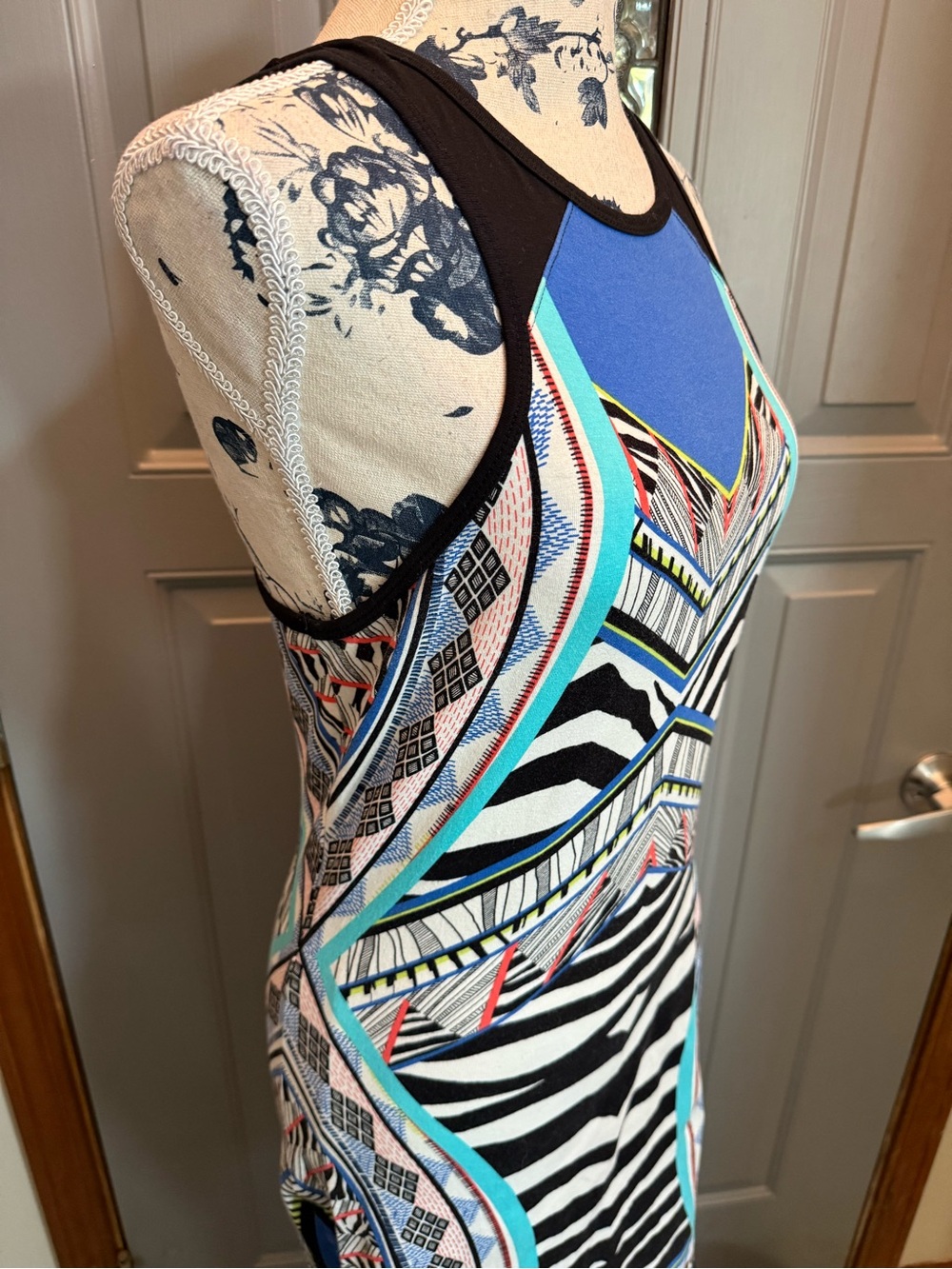 Express Multicolor Geometric Zebra-Print Mini Dress - Blue/Black (M)